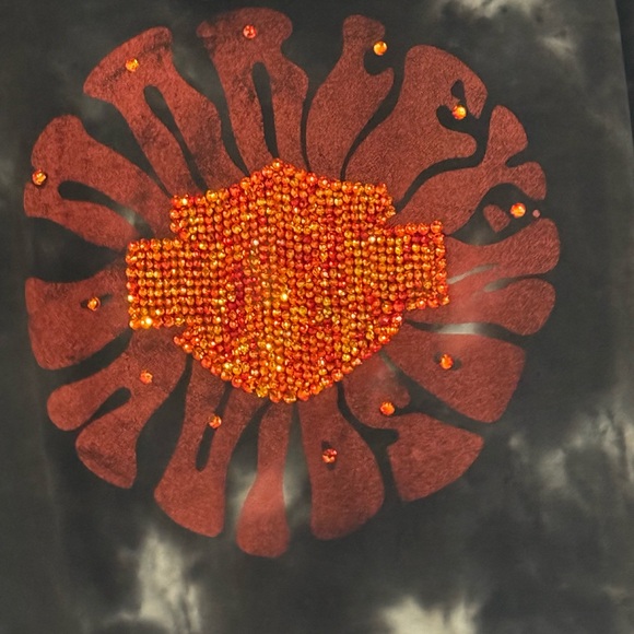 Tie-D - Picture 3 of 9